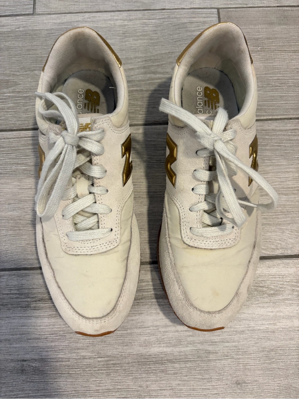 New Balance Cream & Gold Comp 100 Low-Top Sneakers